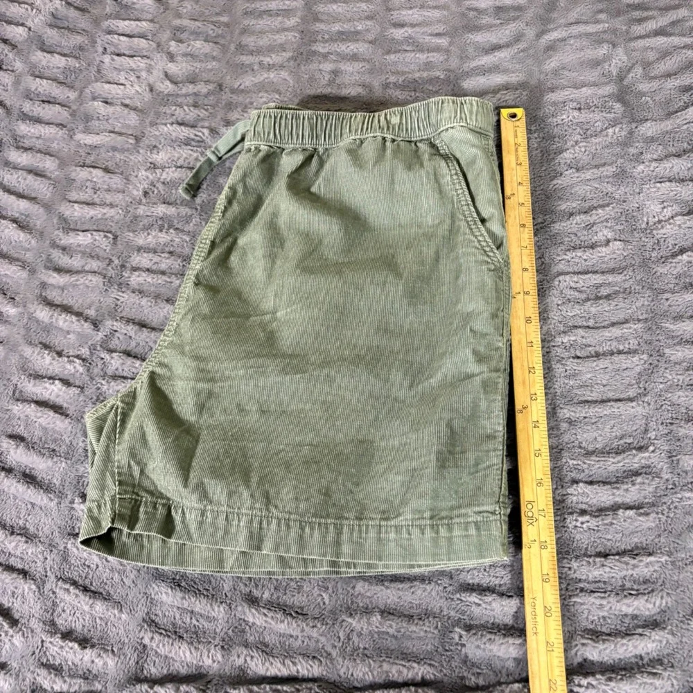 Levis XX Chino Easy Short Mens XXL Sage Green Corduroy Elastic Waist A7366-0031